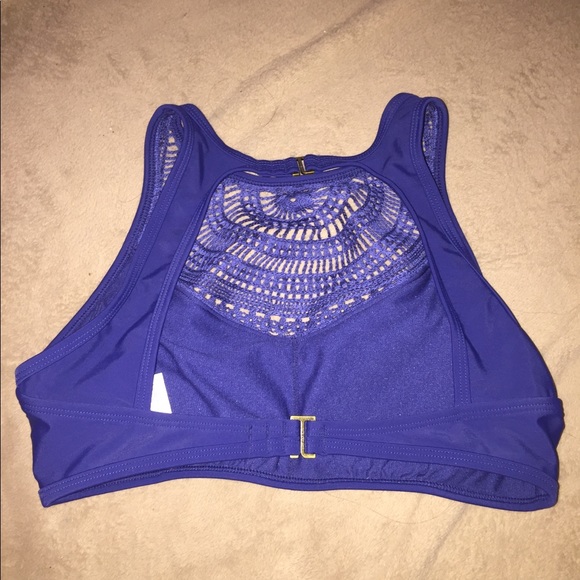 Rosy halter bikini top - Picture 3 of 3